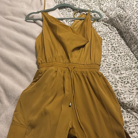 Pants jumpsuit - Picture 2 of 4